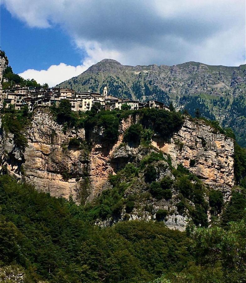 Appartement A Realdo - Casa Il Nido Delle Aquile à Triora Extérieur photo